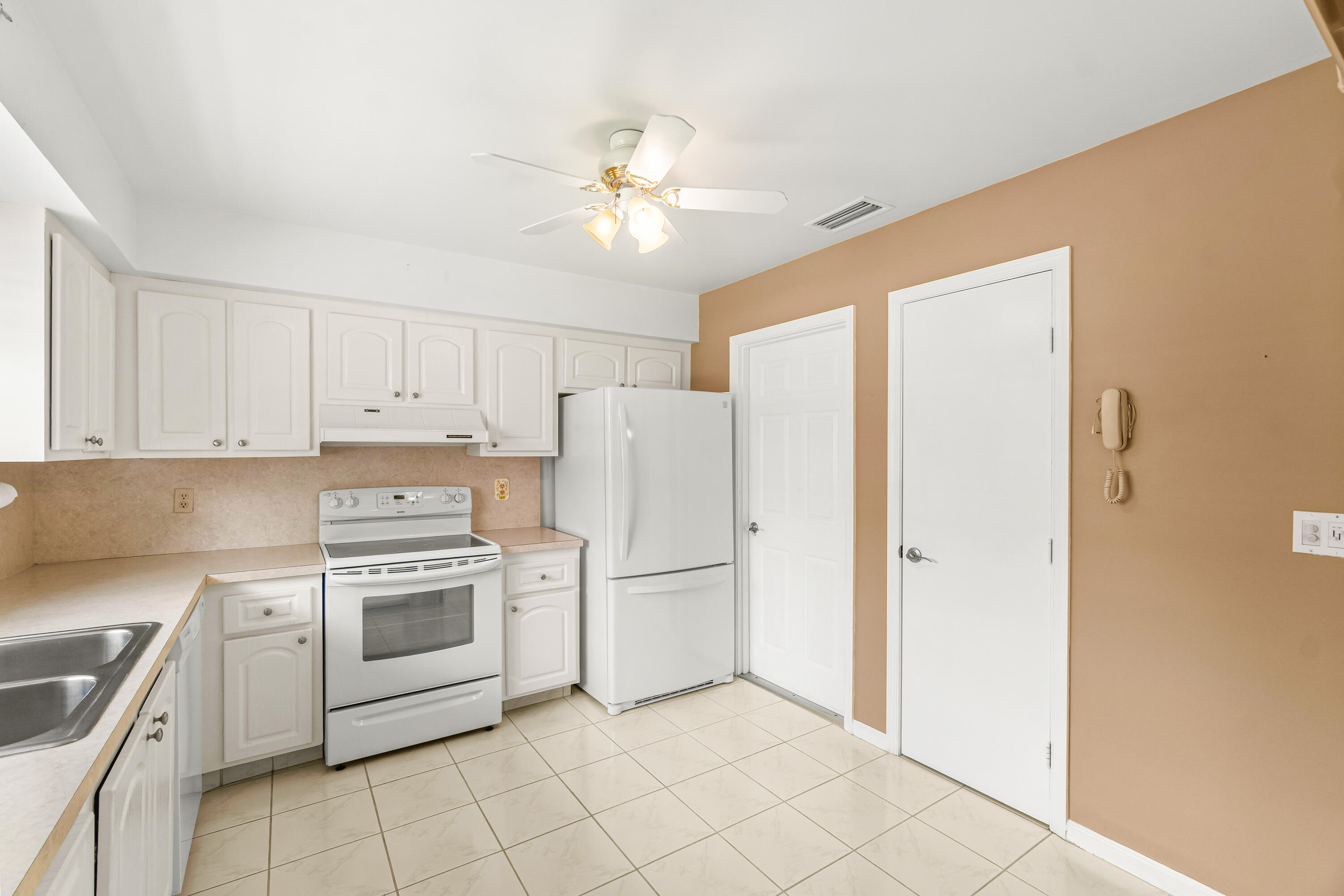 BENT TREE VILLAS WEST CONDO - Residential