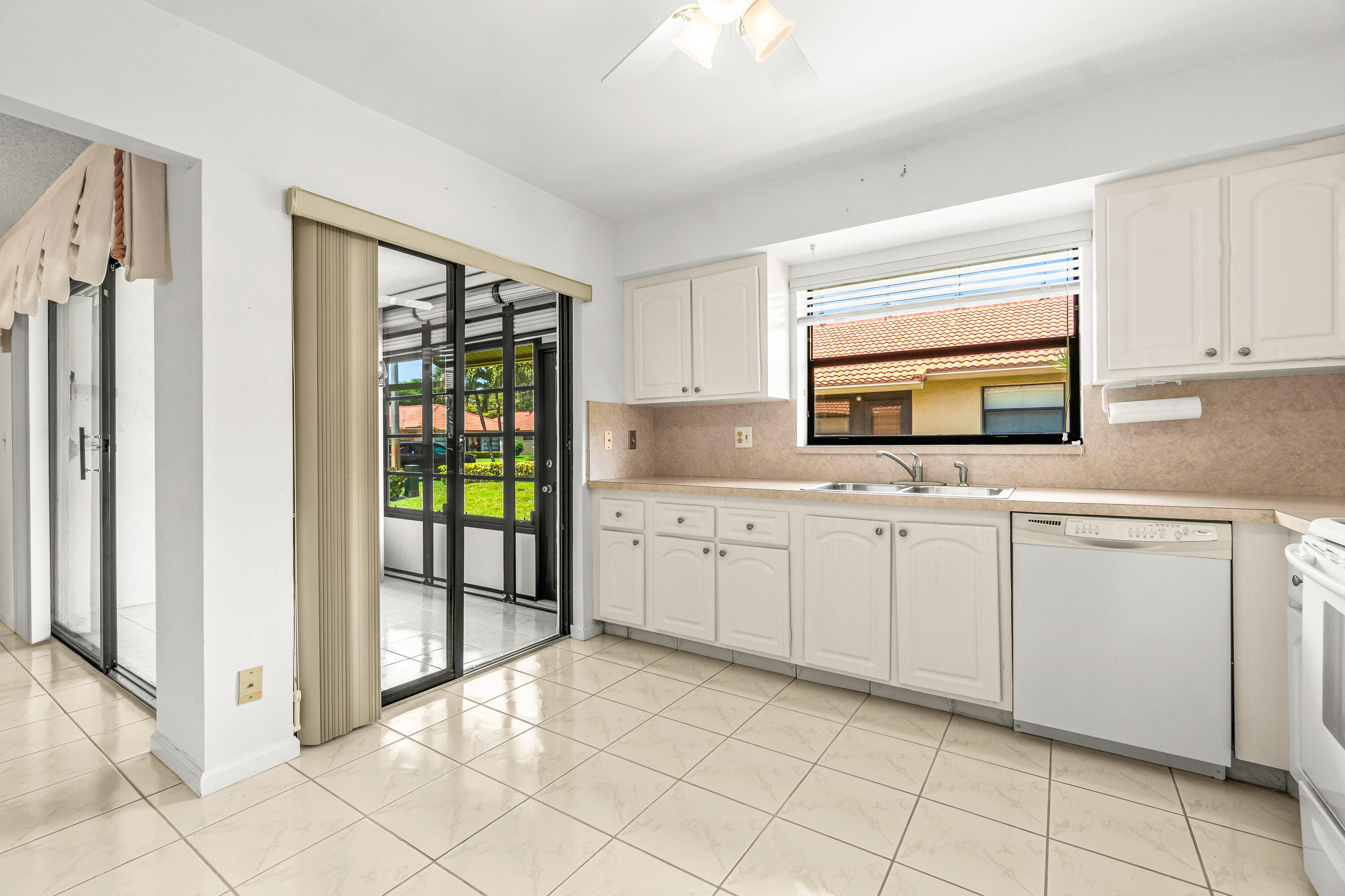 BENT TREE VILLAS WEST CONDO - Residential