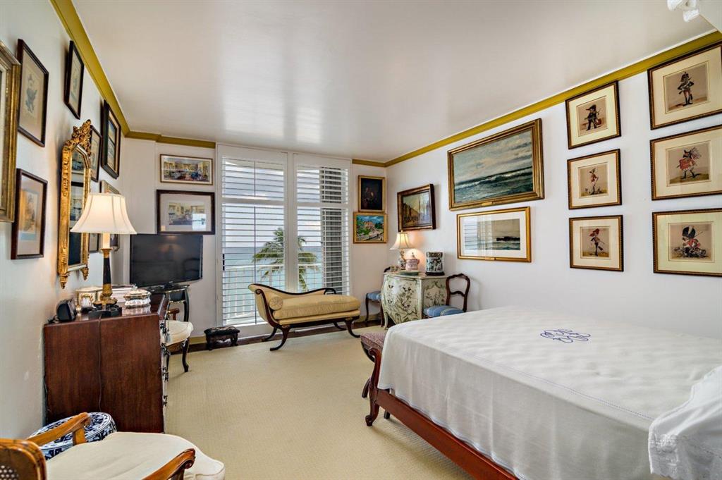 WINTHROP HOUSE COND DECL. - Residential