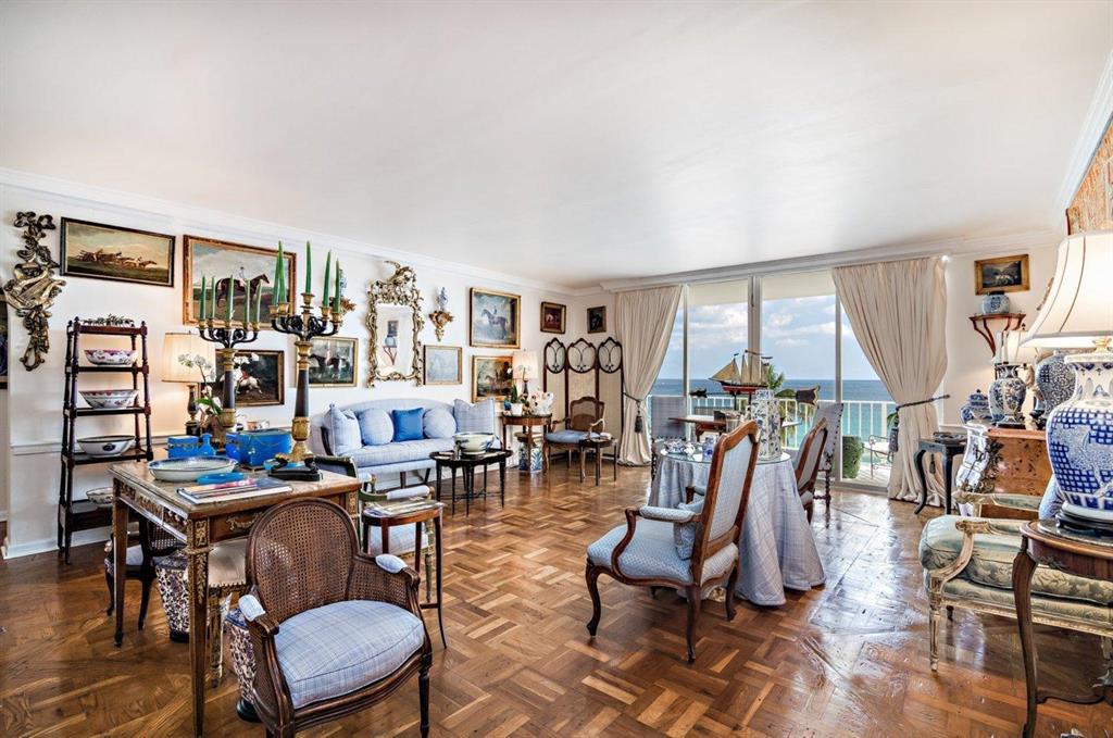 WINTHROP HOUSE COND DECL. - Residential