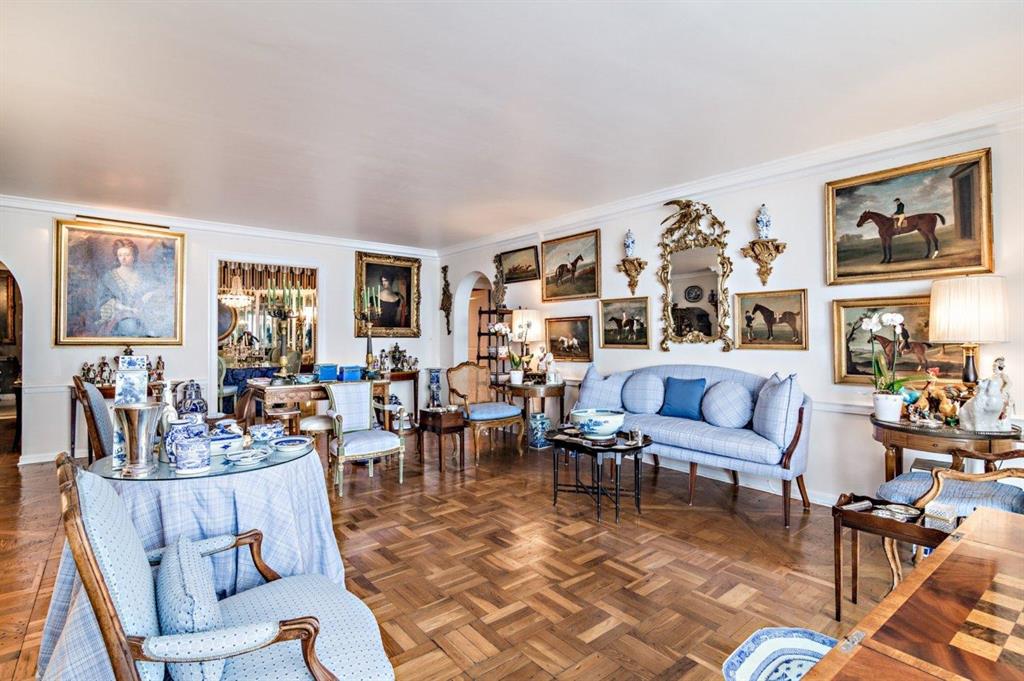 WINTHROP HOUSE COND DECL. - Residential