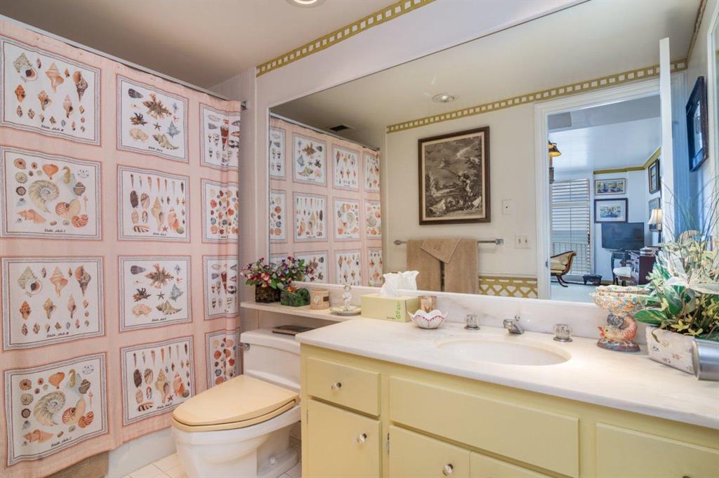 WINTHROP HOUSE COND DECL. - Residential