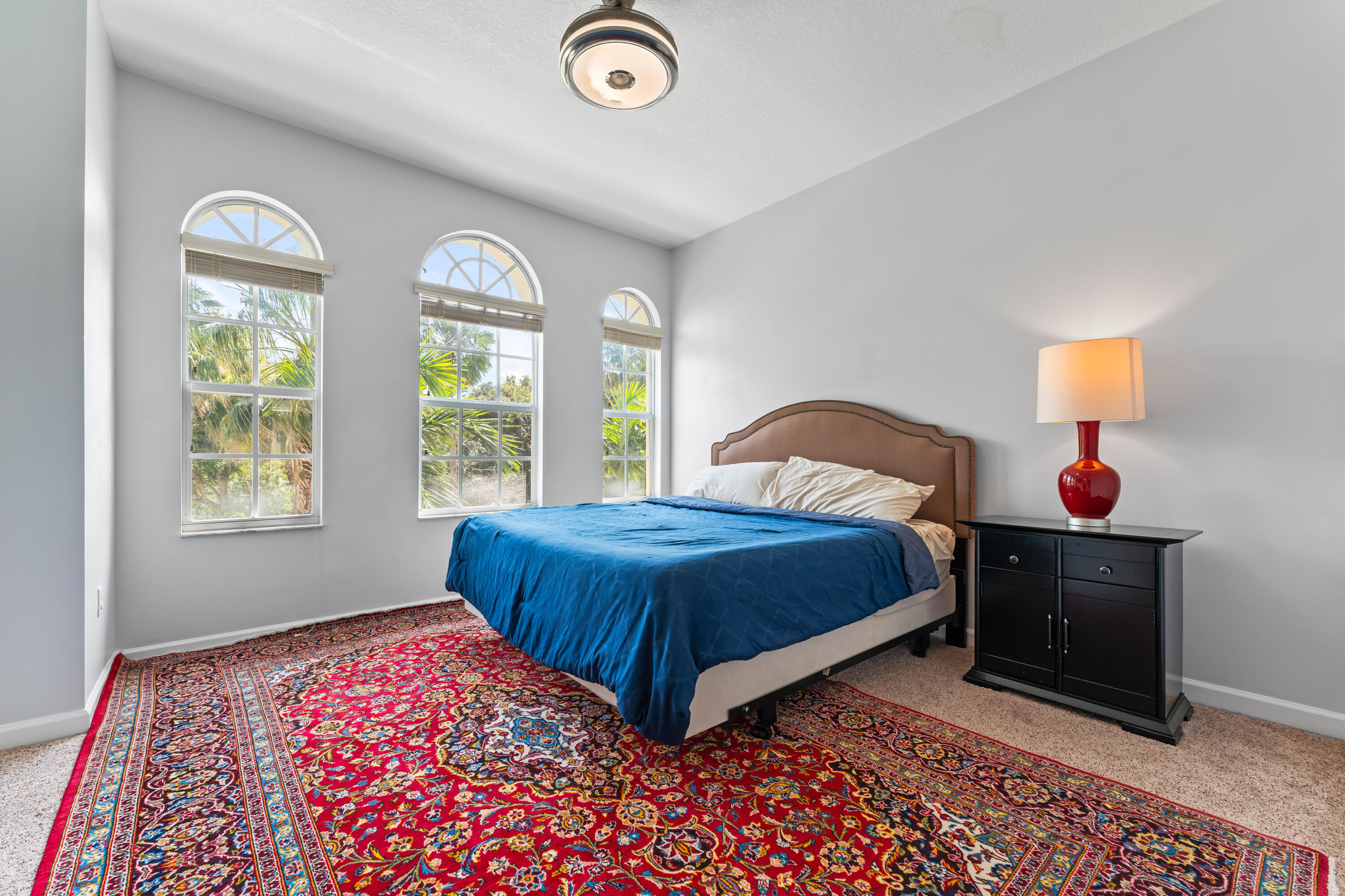 HARBOUR OAKS - Residential