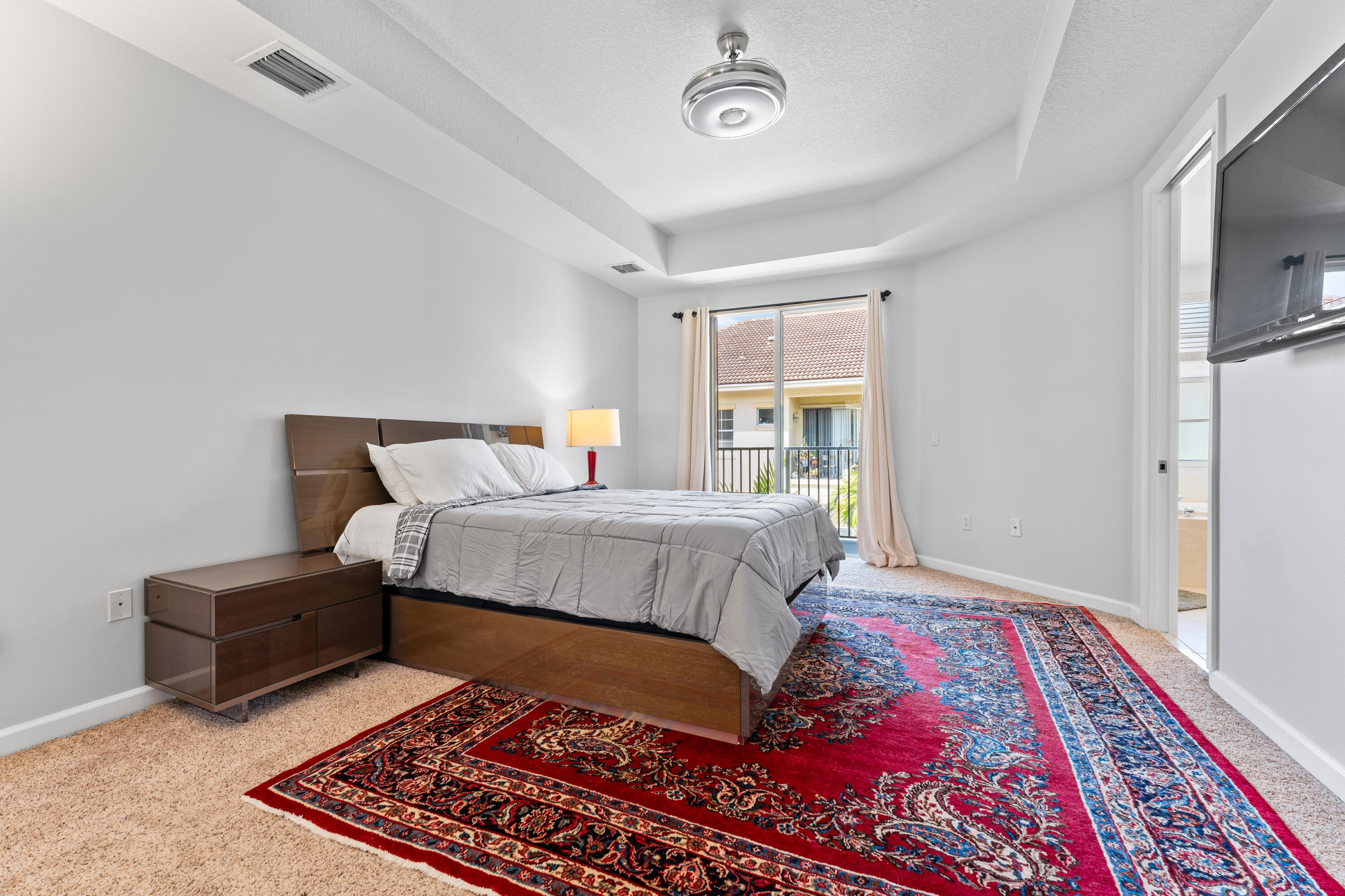 HARBOUR OAKS - Residential