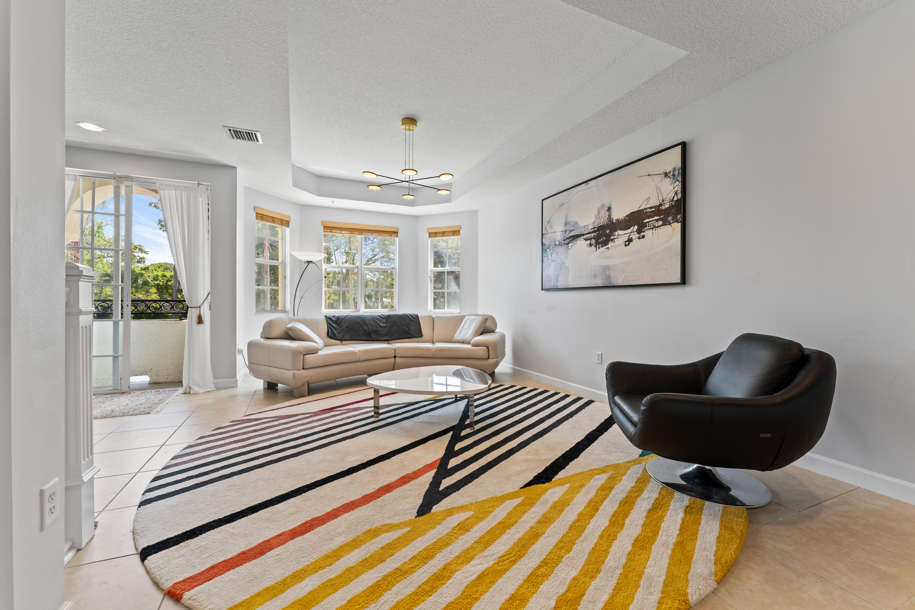 HARBOUR OAKS - Residential