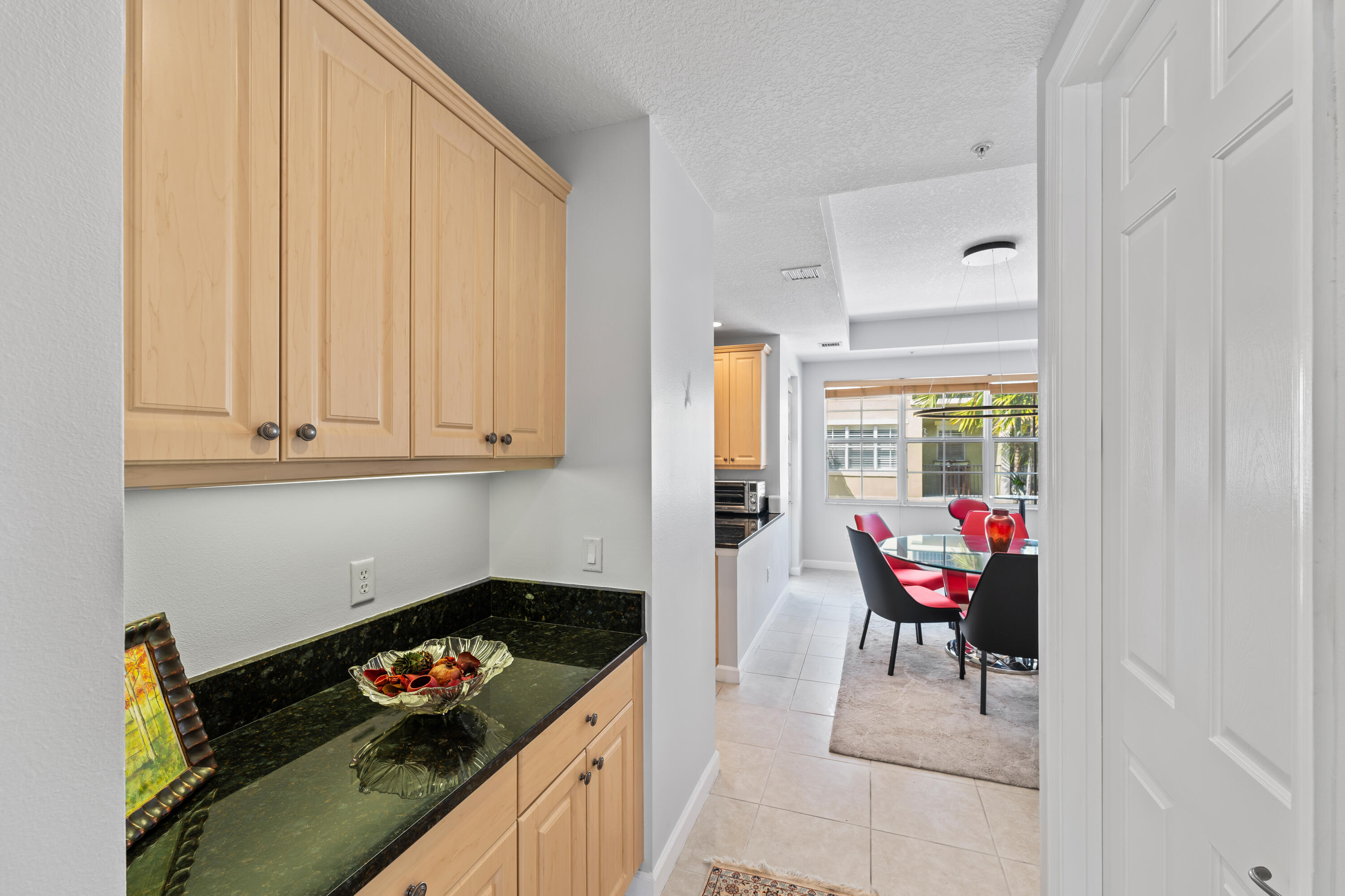 HARBOUR OAKS - Residential