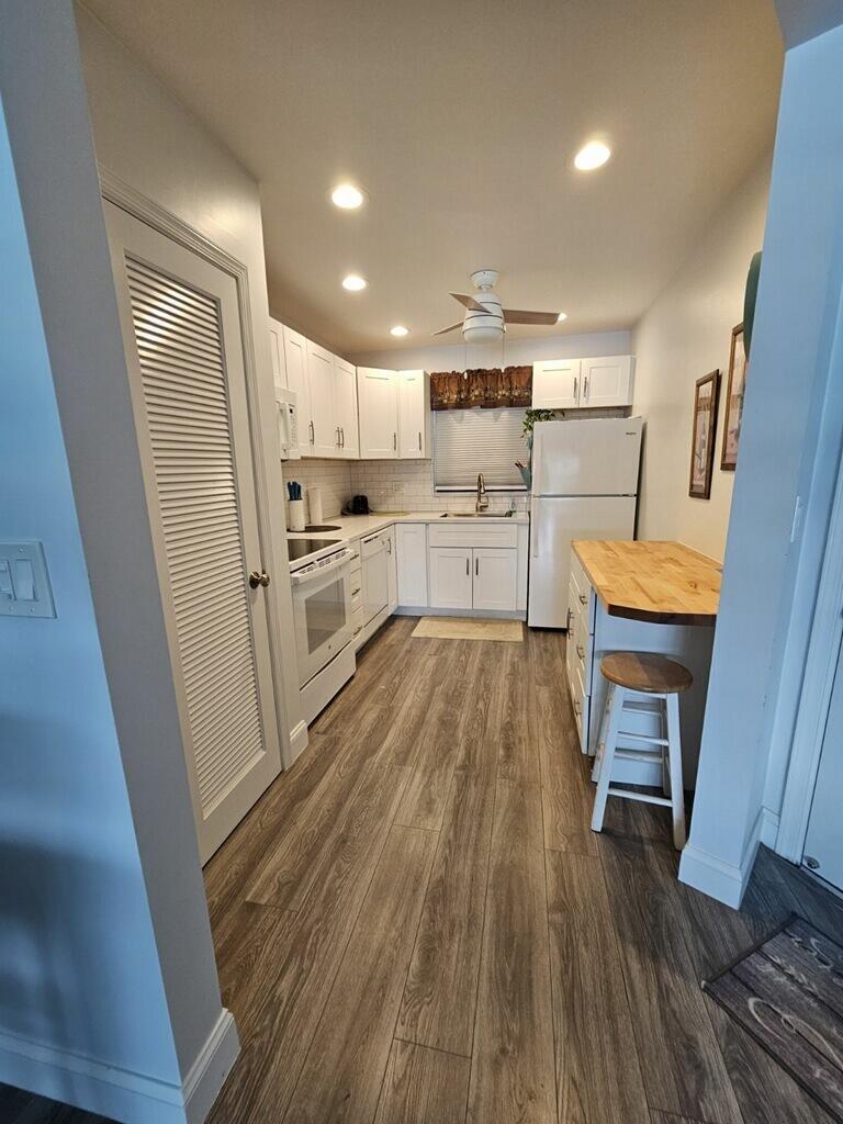 755 Saturn A205 Street A205