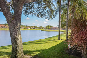 WHISPER WALK SEC E CONDO - Residential