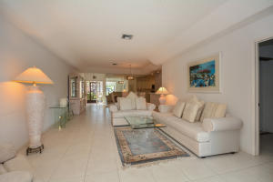 WHISPER WALK SEC E CONDO - Residential