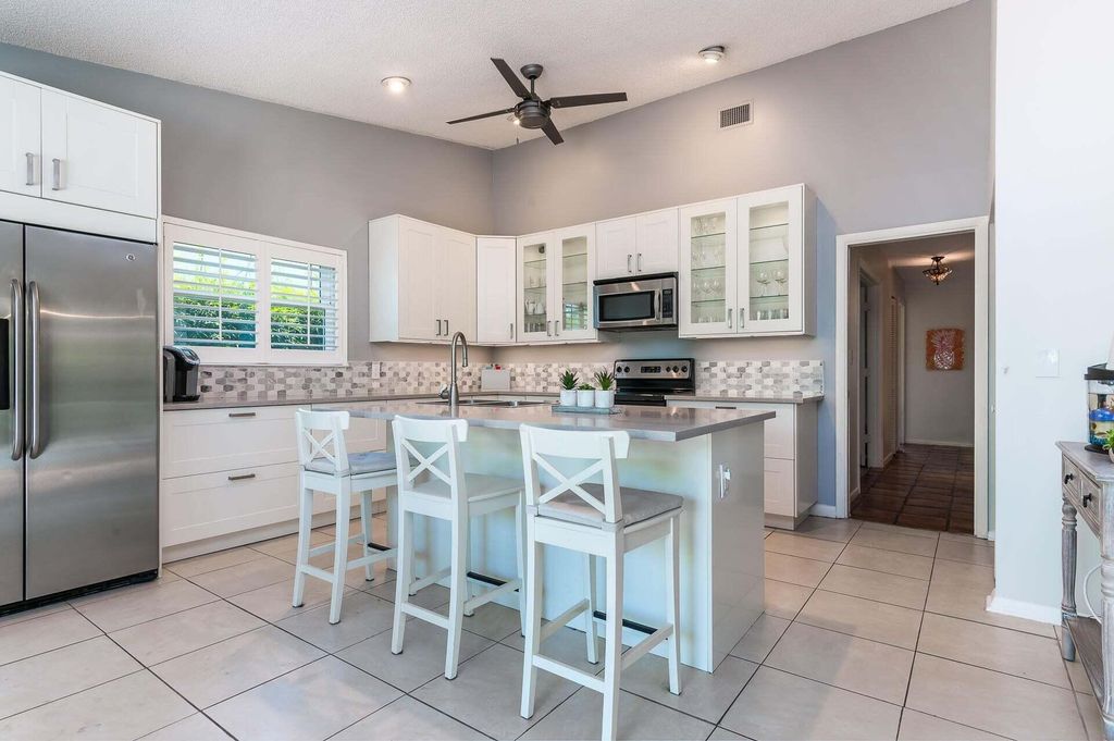 Photo of 375 Sequoia Lane, Boca Raton, FL 33487 (MLS # B26010176)