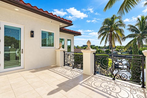 Tiny photo for 760 Coquina Way, Boca Raton, FL 33432 (MLS # B26076565)