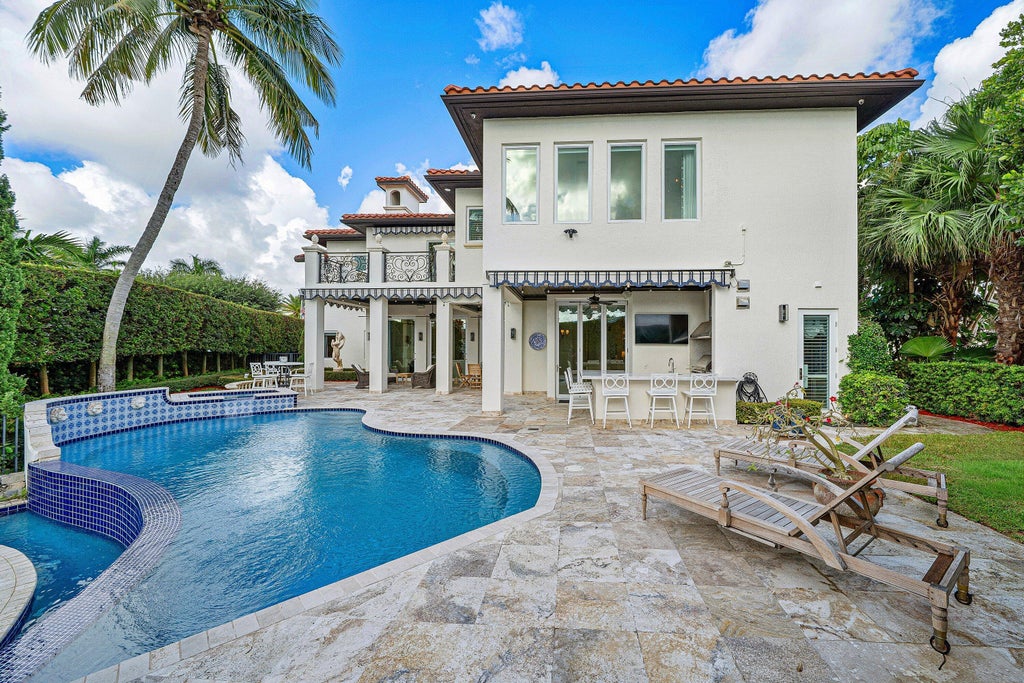 Photo of 760 Coquina Way, Boca Raton, FL 33432 (MLS # B26076565)