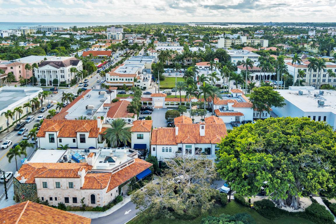 PELICAN LODGE CONDO - Residential