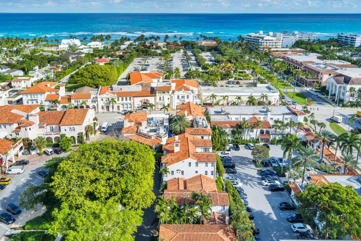 PELICAN LODGE CONDO - Residential