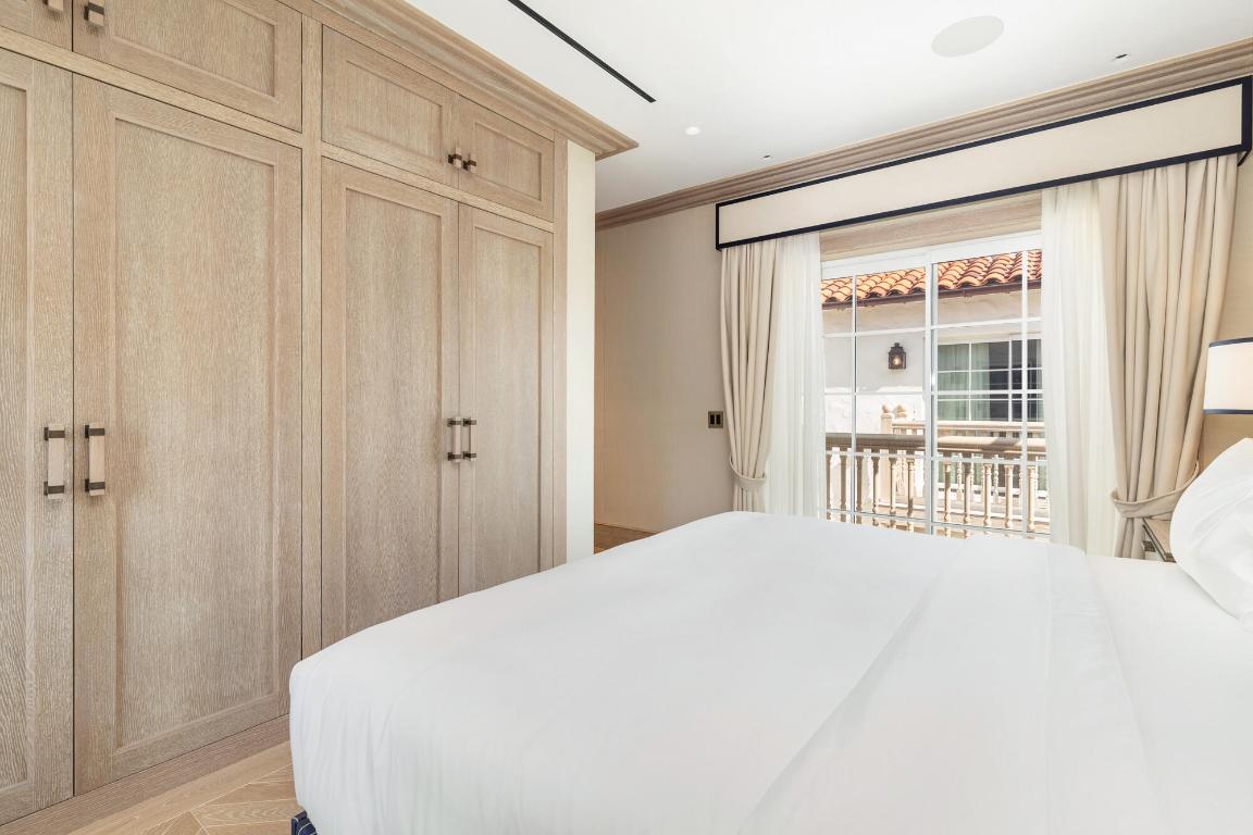 PELICAN LODGE CONDO - Residential