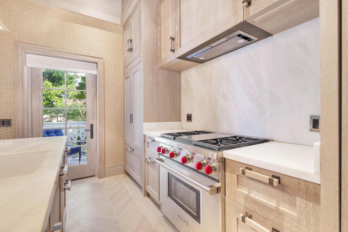 PELICAN LODGE CONDO - Residential