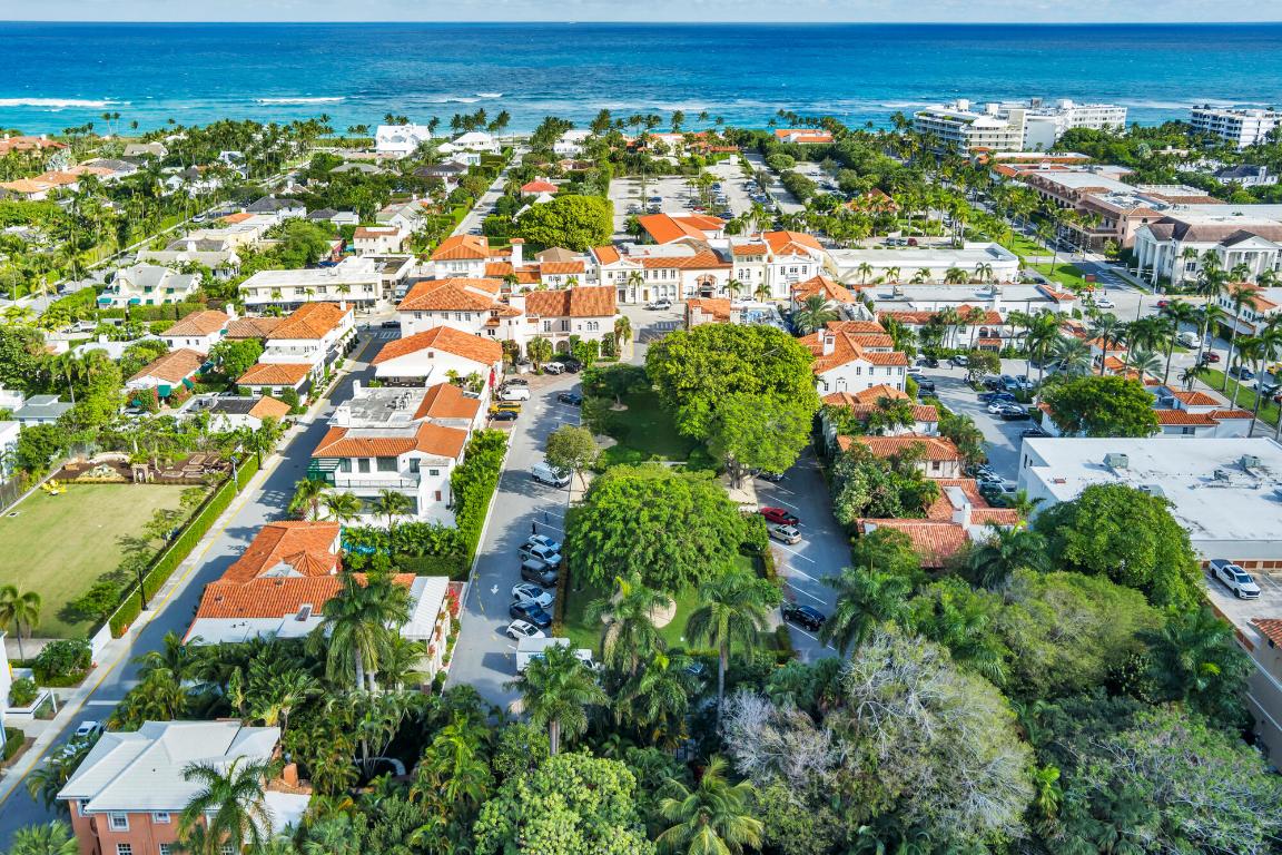 PELICAN LODGE CONDO - Residential