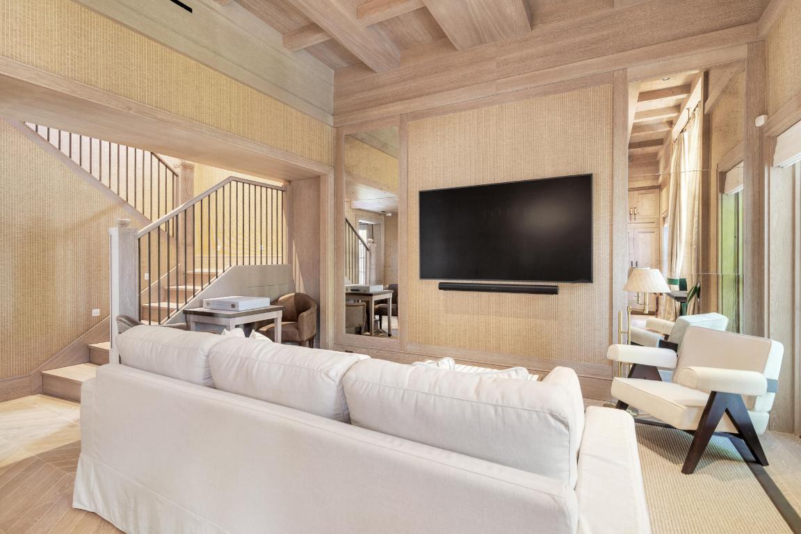 PELICAN LODGE CONDO - Residential