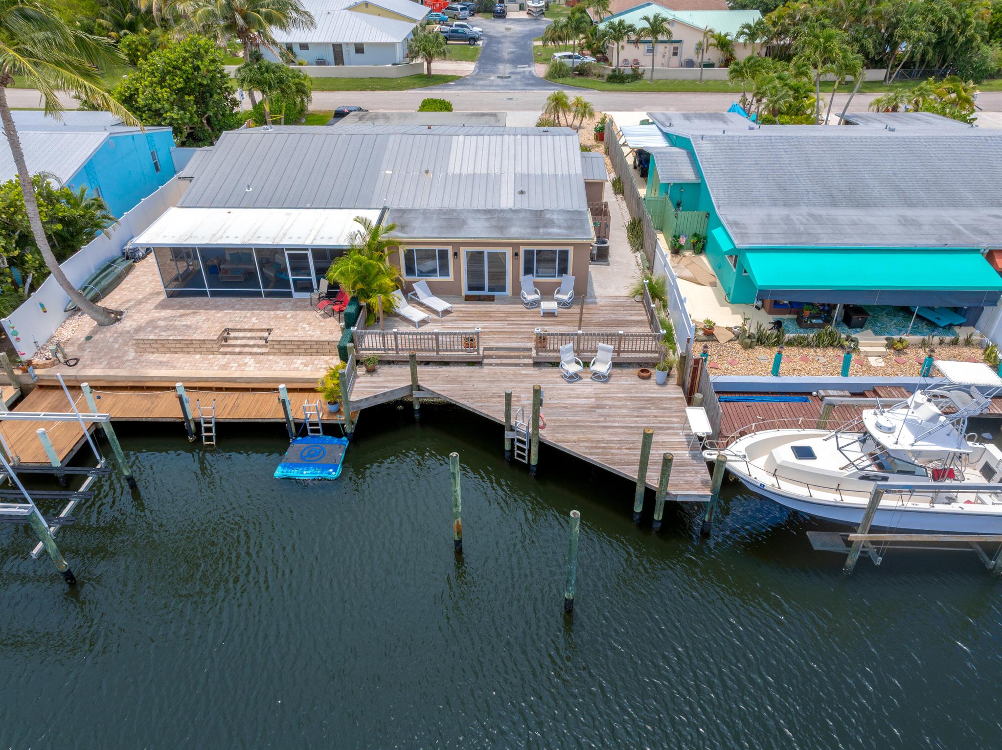 WINDMILL VILLAGE BY THE S - Residential