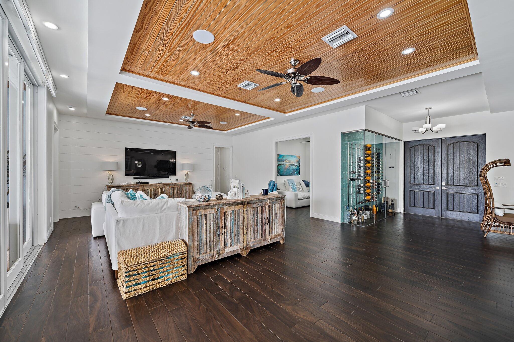 RIVERSIDE - Residential