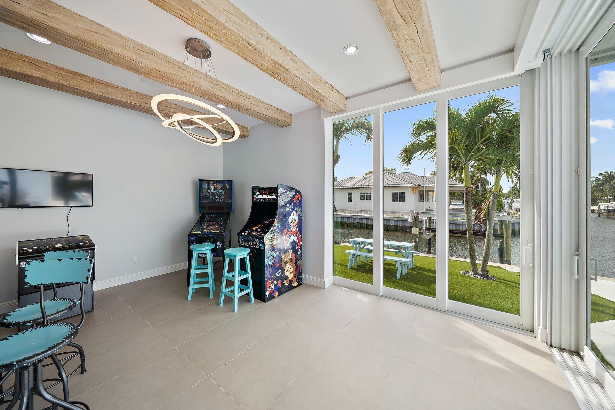 RIVERSIDE - Residential