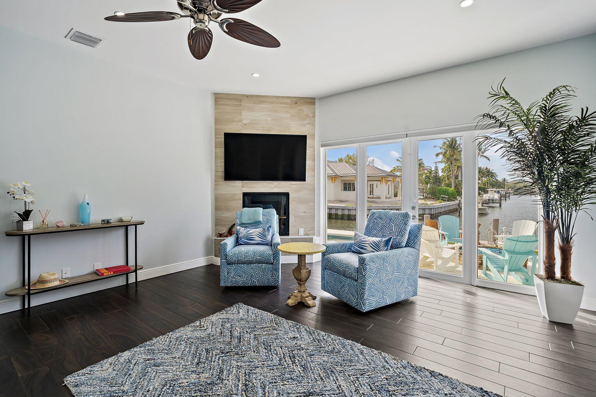 RIVERSIDE - Residential