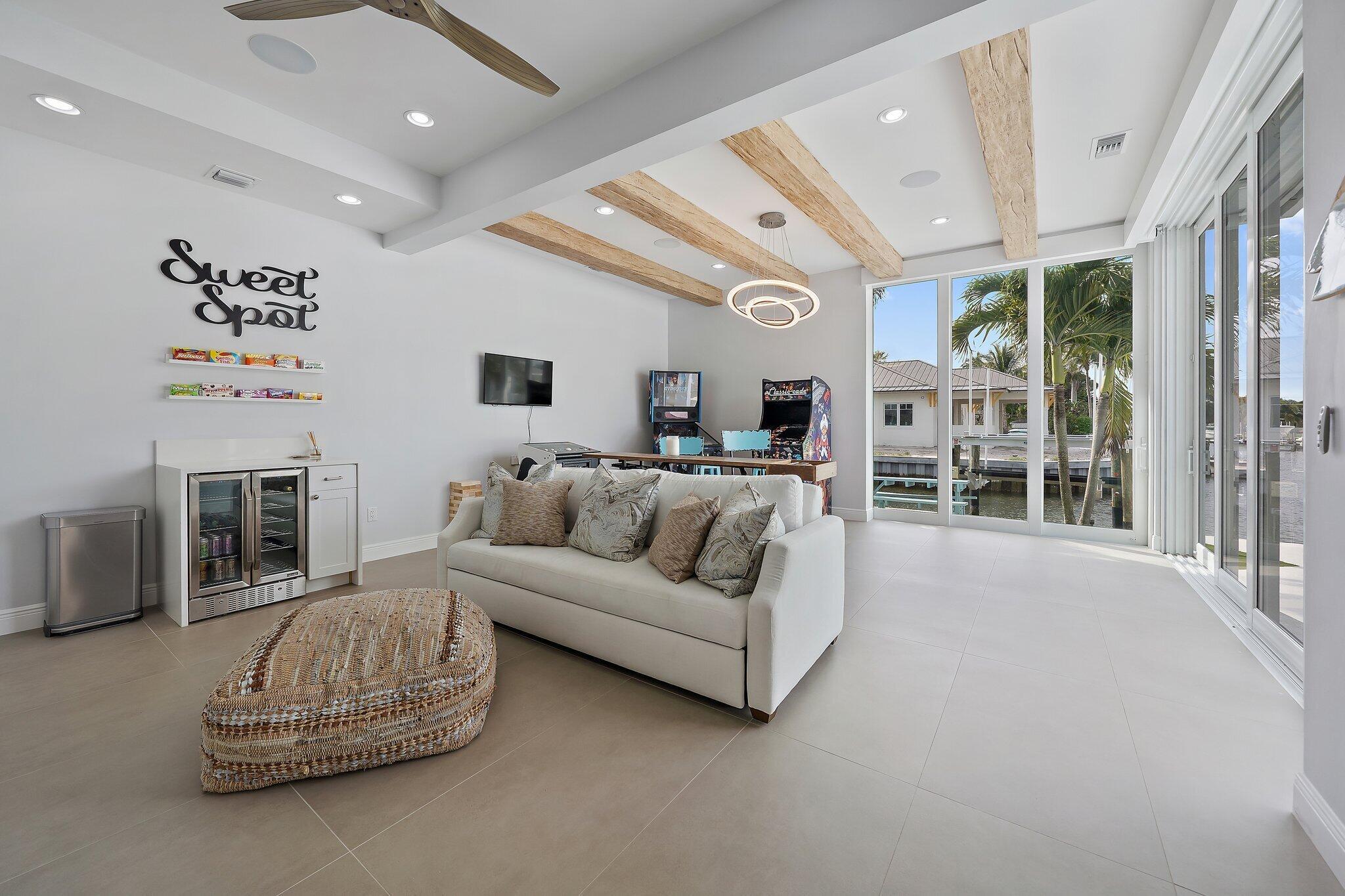 RIVERSIDE - Residential