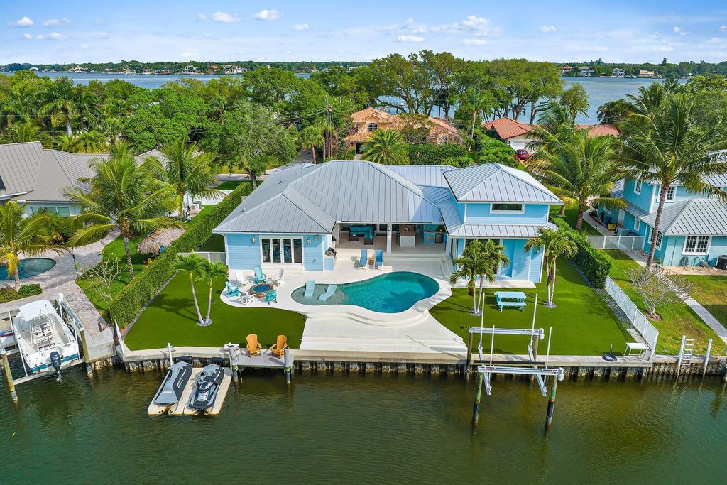 Photo of 955 Pompano Drive, Jupiter, FL 33458 (MLS # R10944536)
