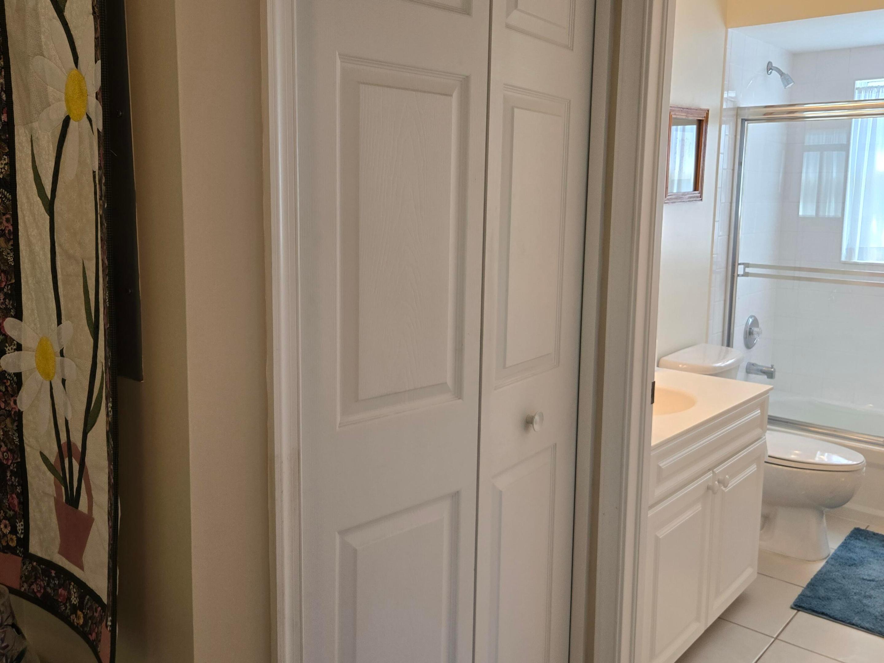 PALM VILLAGE RANCH - Residential