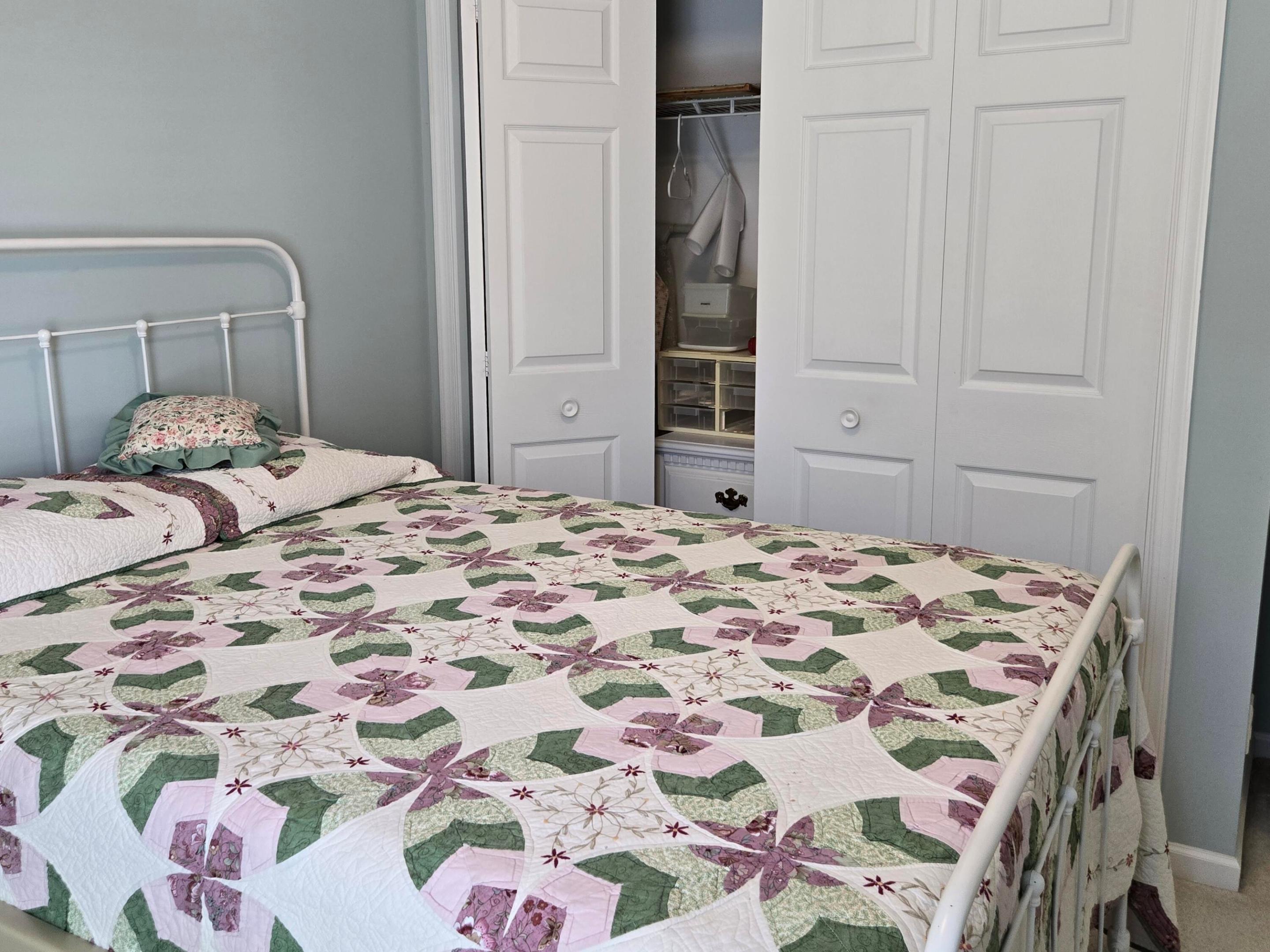 PALM VILLAGE RANCH - Residential