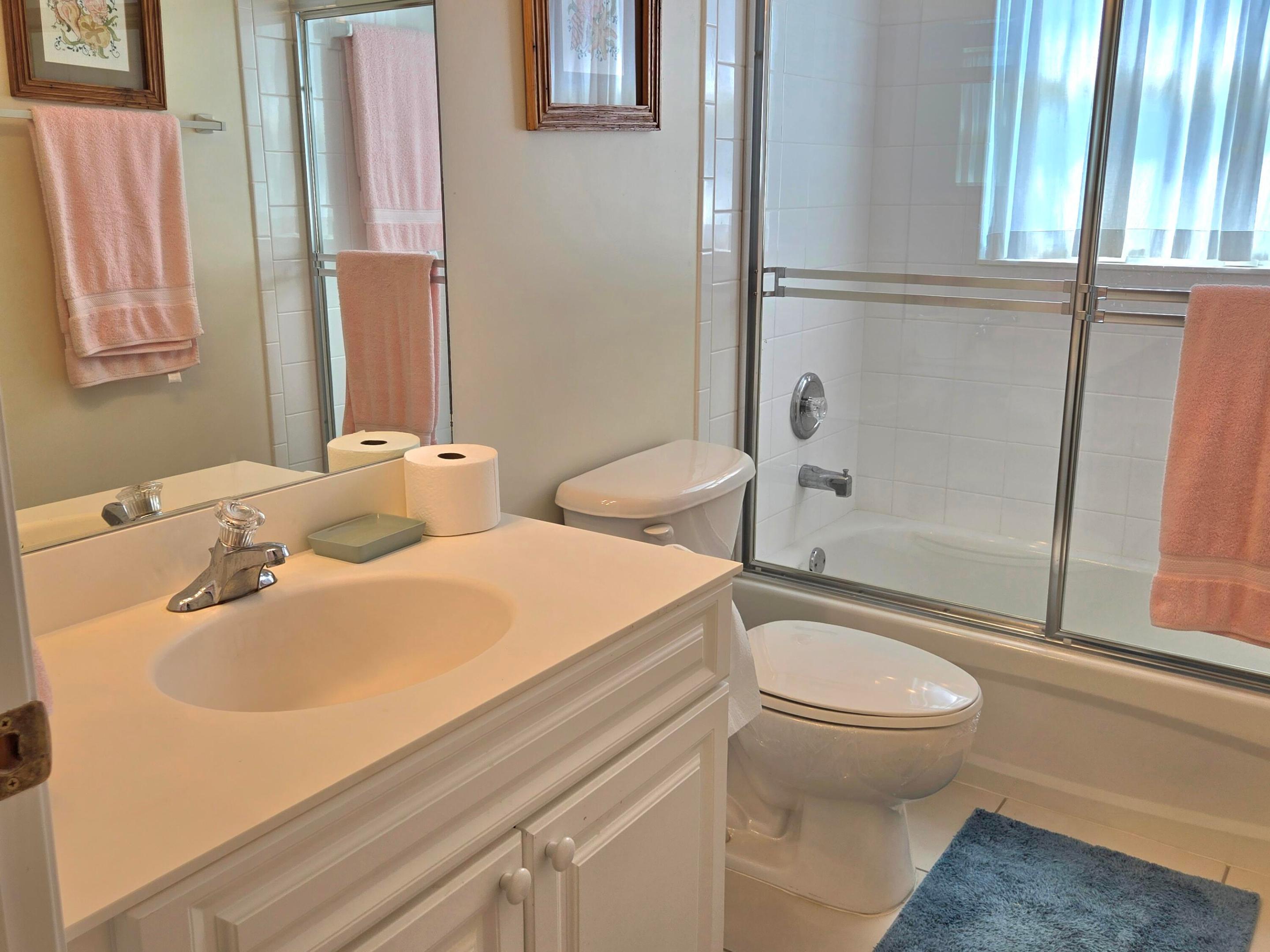 PALM VILLAGE RANCH - Residential