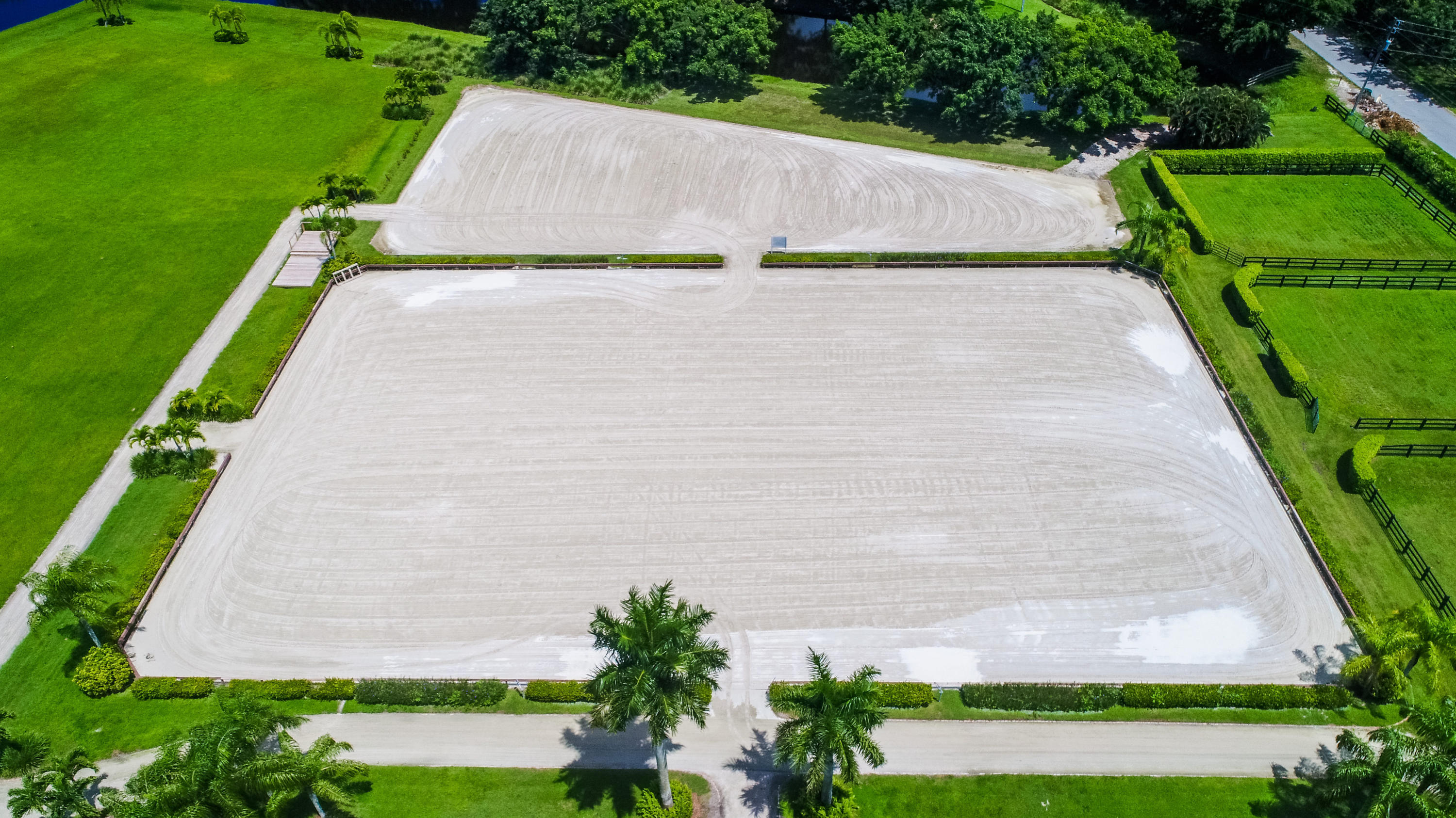 PALM BEACH POINT EAST - Residential