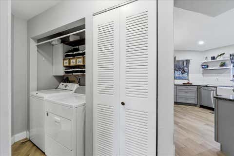 Tiny photo for 970 SW 111th Way, Davie, FL 33324 (MLS # B26037080)