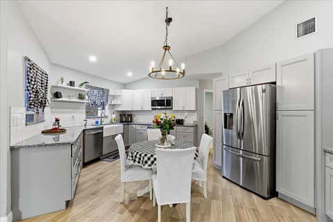 Tiny photo for 970 SW 111th Way, Davie, FL 33324 (MLS # B26037080)