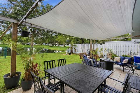 Tiny photo for 970 SW 111th Way, Davie, FL 33324 (MLS # B26037080)