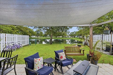 Tiny photo for 970 SW 111th Way, Davie, FL 33324 (MLS # B26037080)