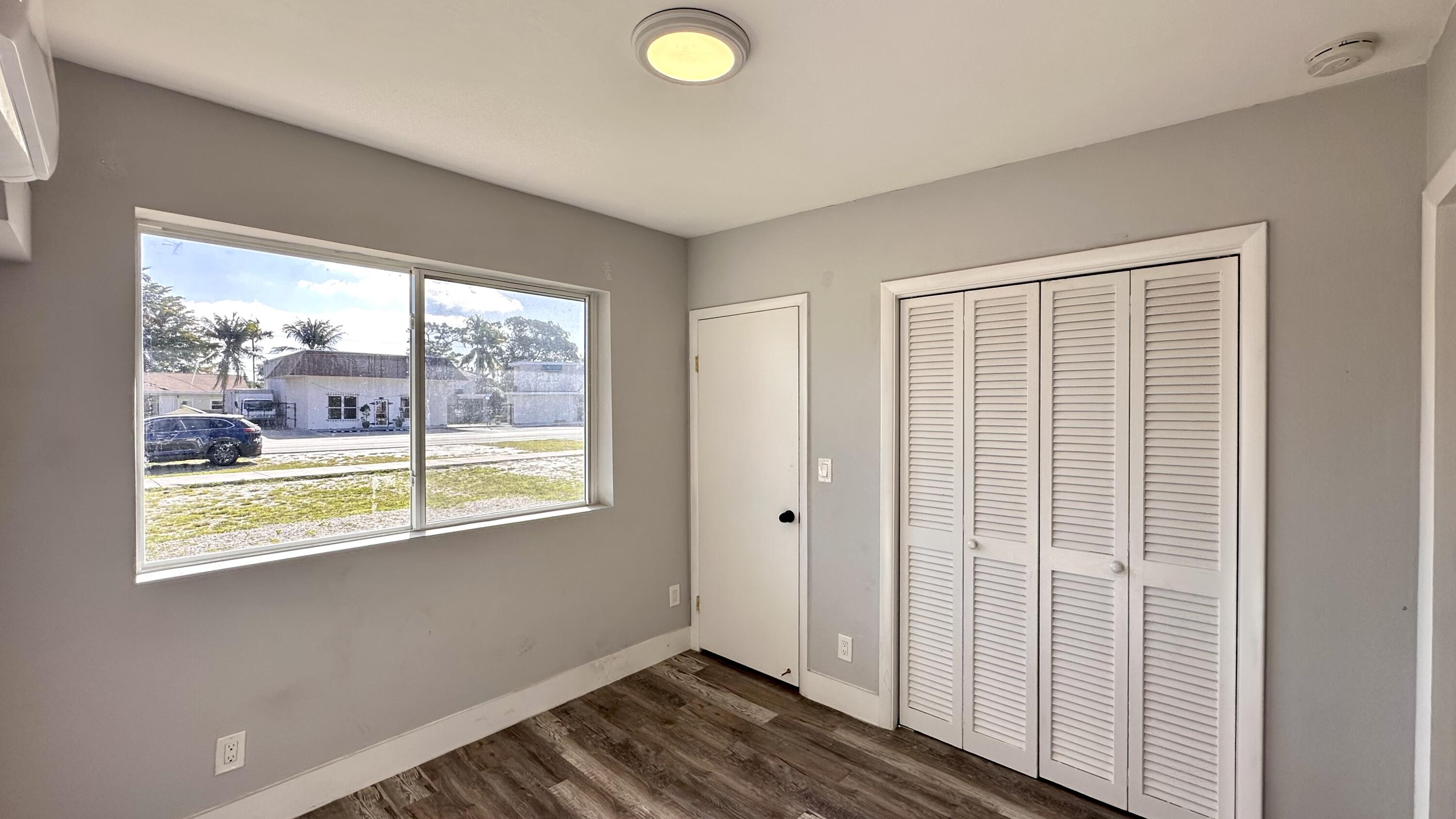 GREENACRES 2 - Residential Lease