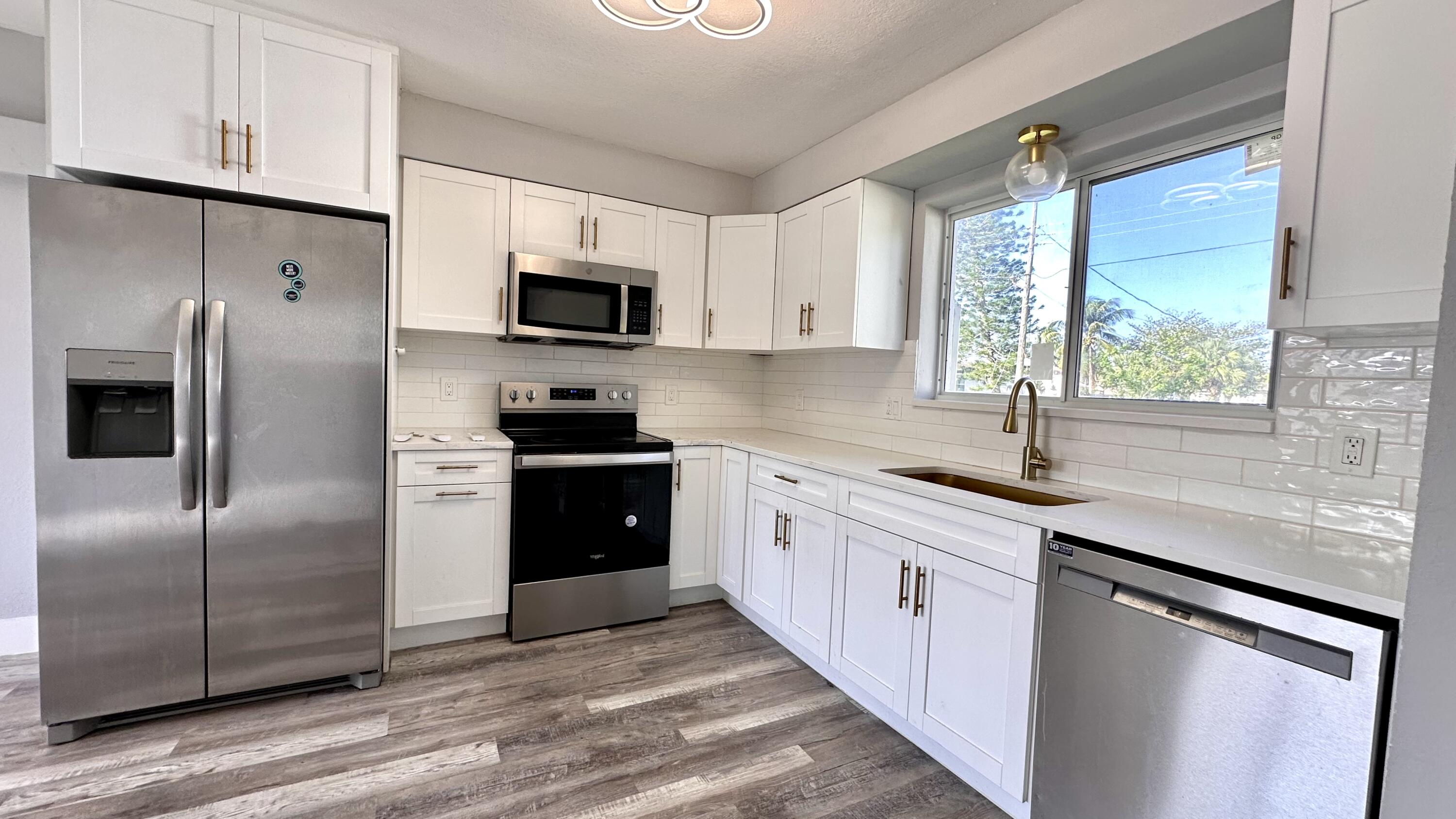 GREENACRES 2 - Residential Lease