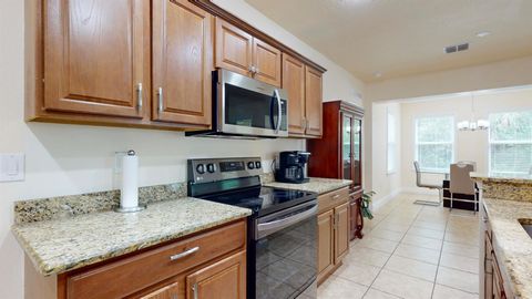 Single Family Residence in Port St Lucie FL 5299 Wisk Fern Circle Cir 16.jpg