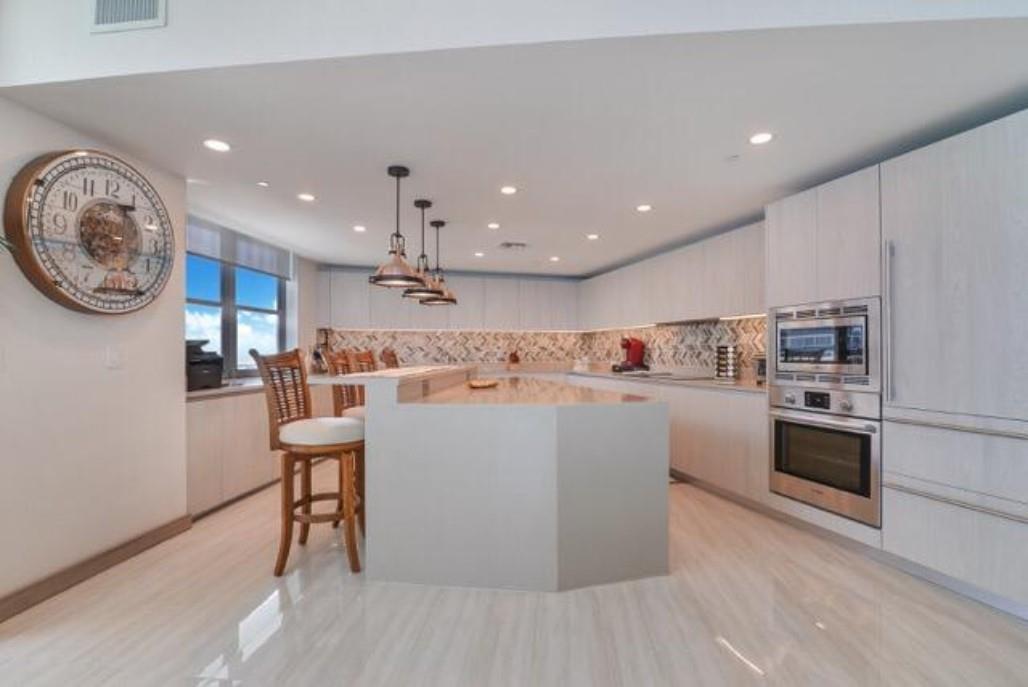 4111 S Ocean Dr 3401-02