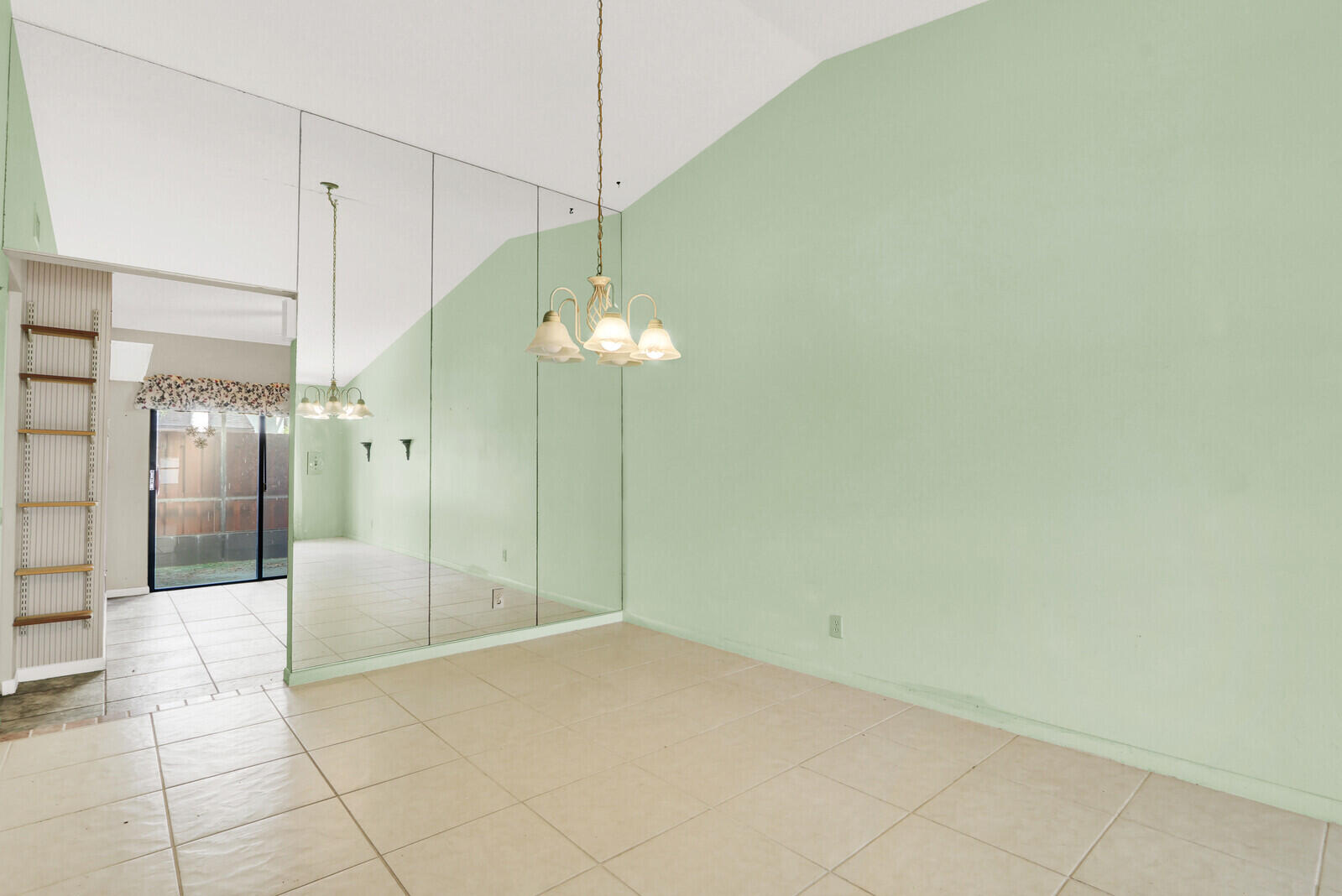 VILLAS OF HOBE SOUND CONDO - Residential