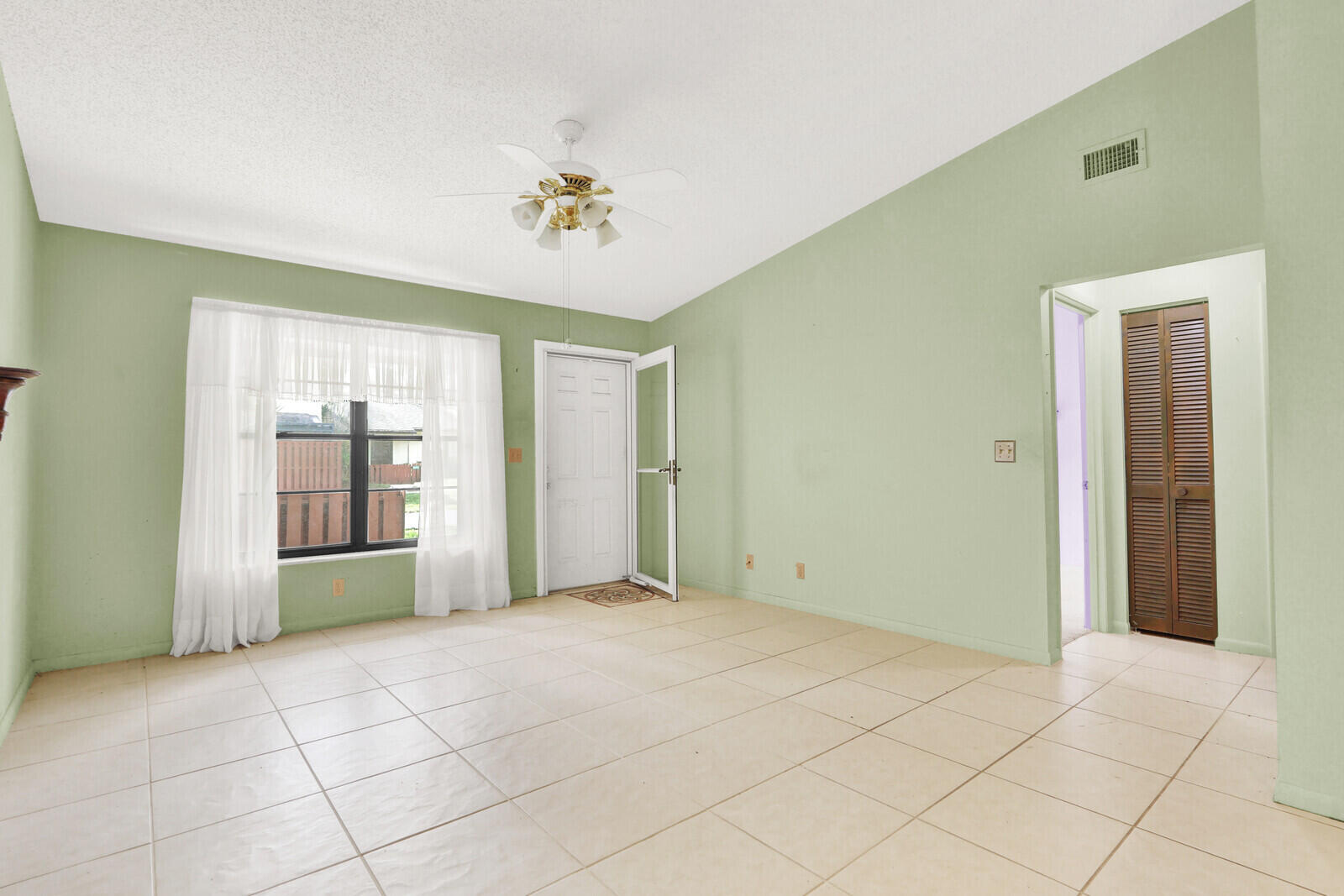 VILLAS OF HOBE SOUND CONDO - Residential