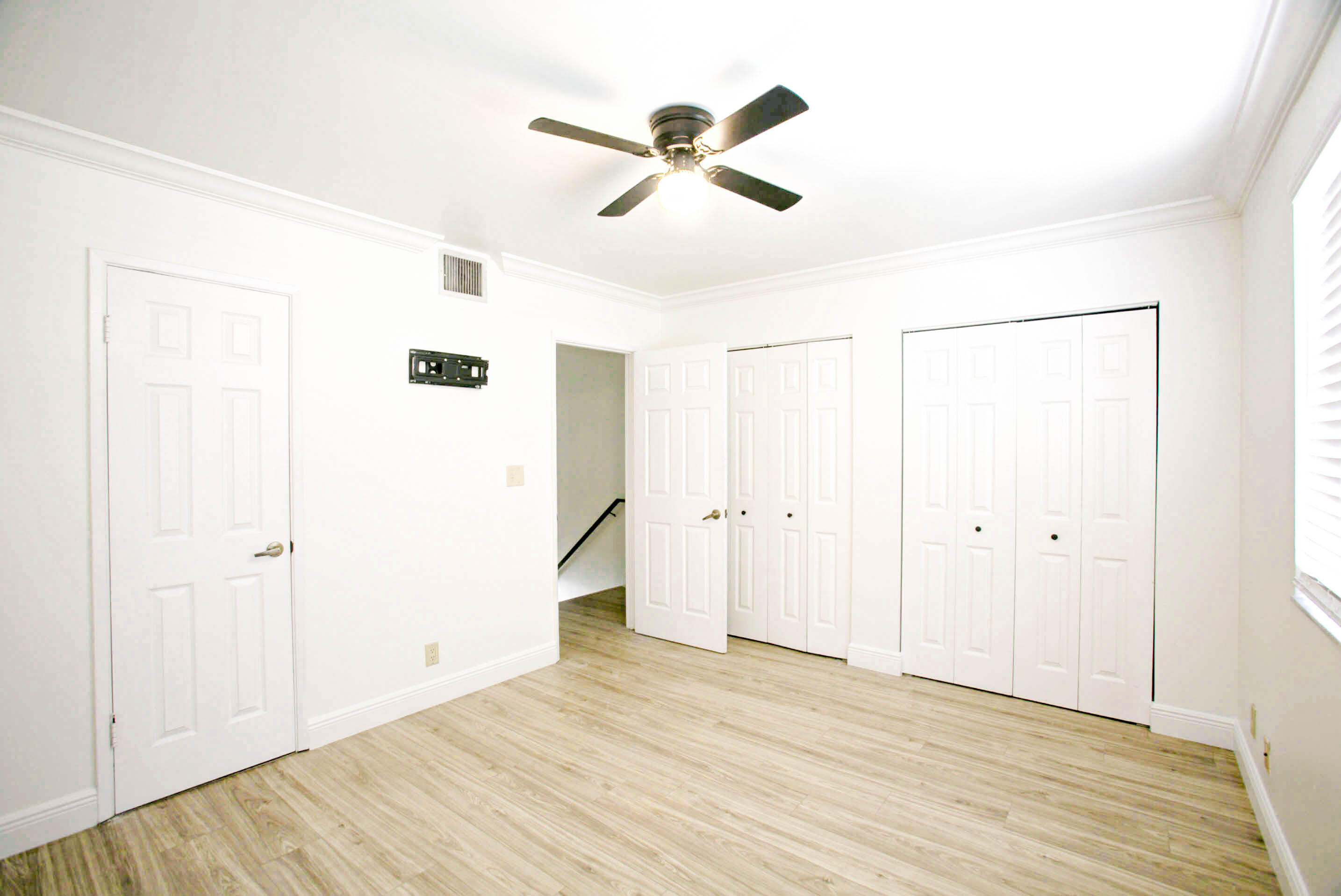 SUN HARBOUR - Residential Lease