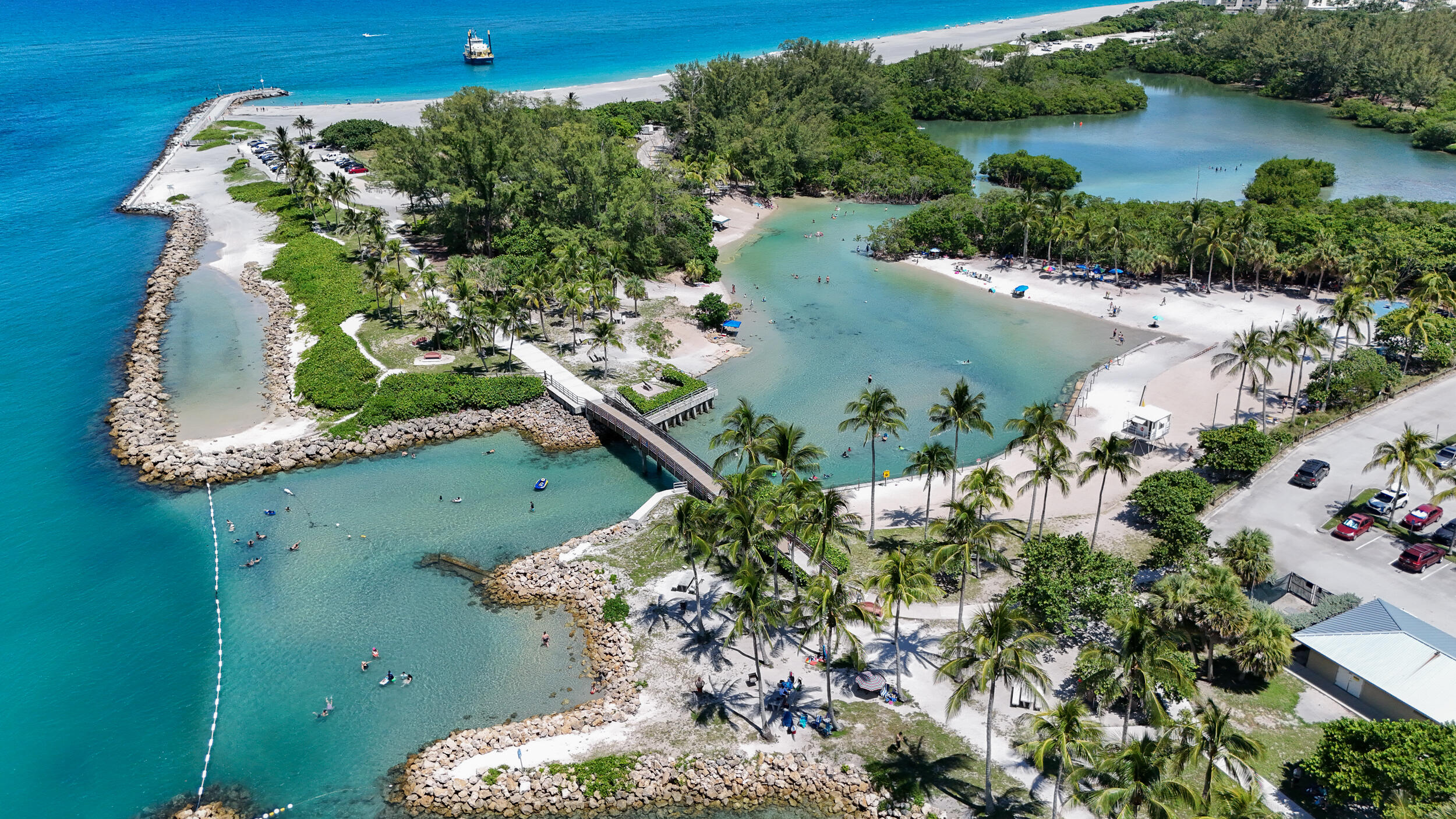 Tequesta Country Club - Residential