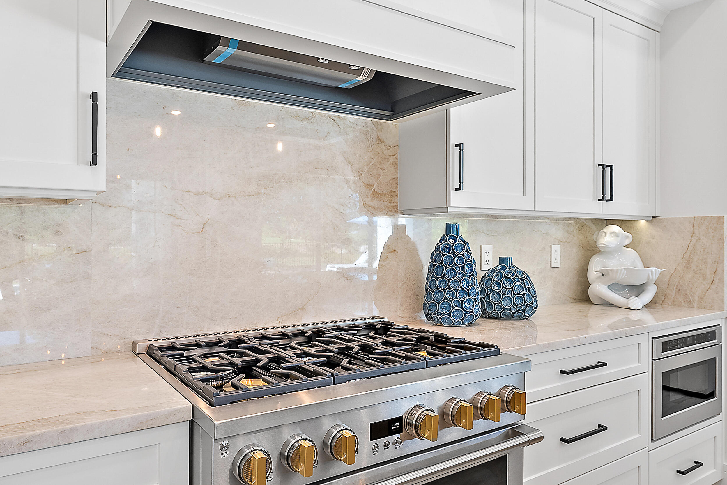 Tequesta Country Club - Residential