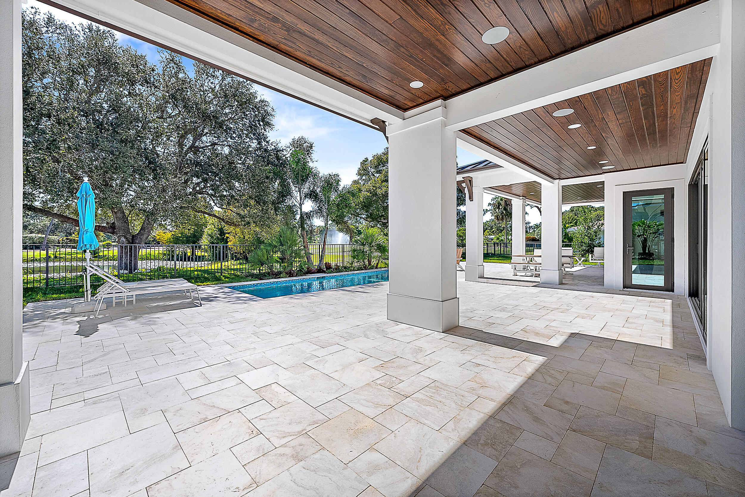 Tequesta Country Club - Residential