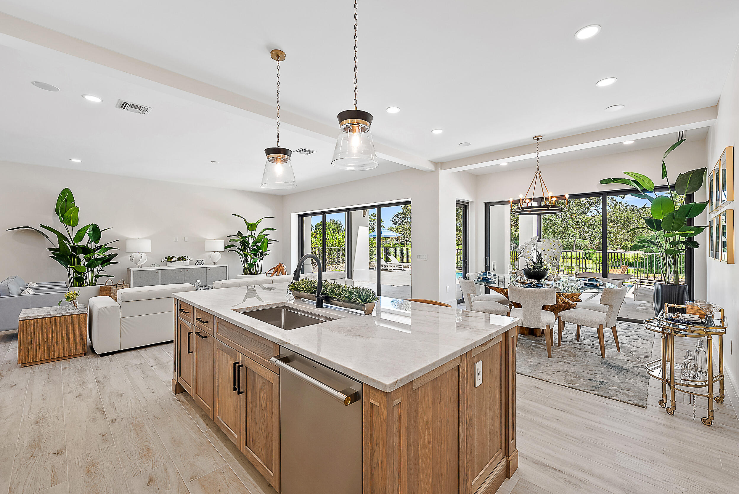 Tequesta Country Club - Residential