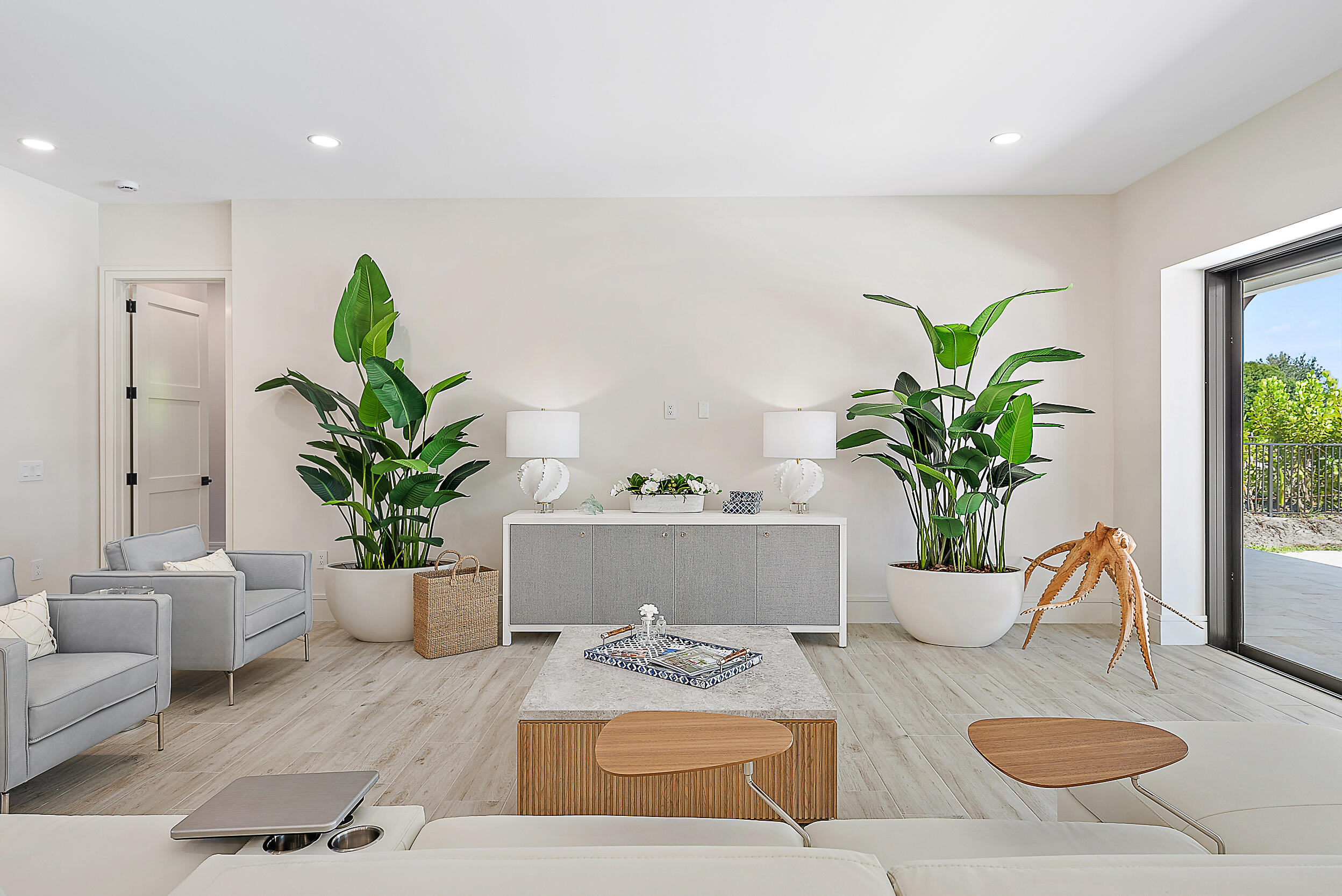 Tequesta Country Club - Residential