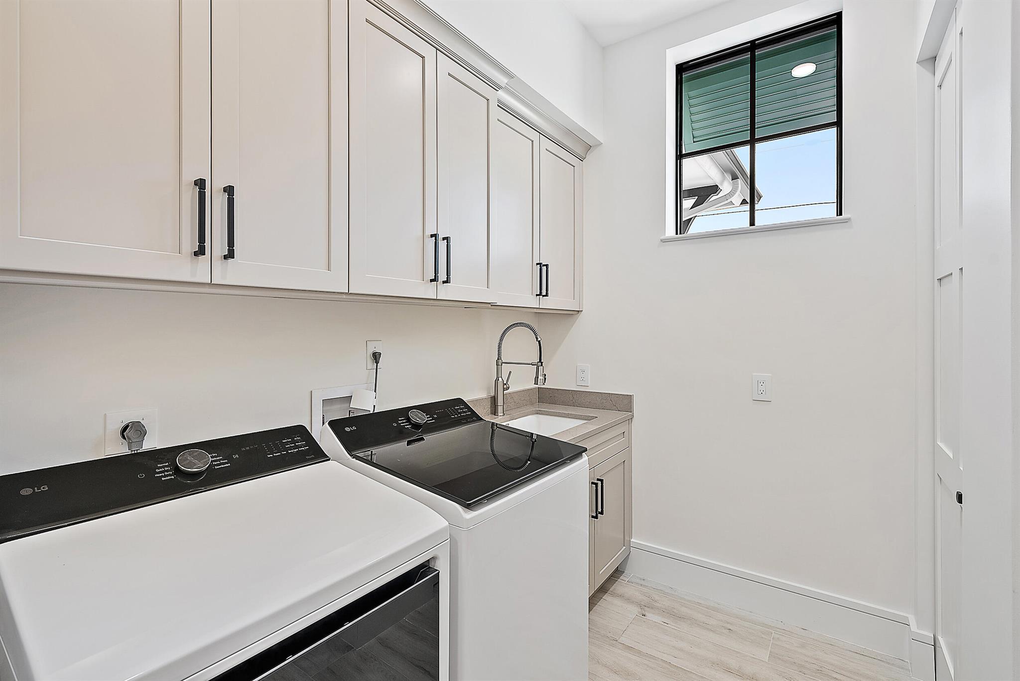 Tequesta Country Club - Residential