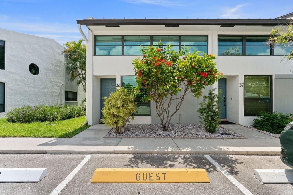 Photo of 3900 NE 18th Avenue #36H, Oakland Park, FL 33334 (MLS # F10508771)